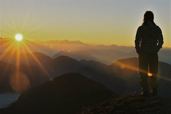 Sonnenaufgang auf der Guffertspitze ©Alpbachtal Tourismus, Bernhard Berger